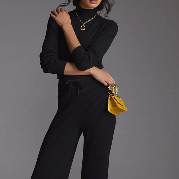 NWT ANTHROPOLOGIE Mock Neck Pant Set
Anthropologie SMALL - Picture 2 of 6